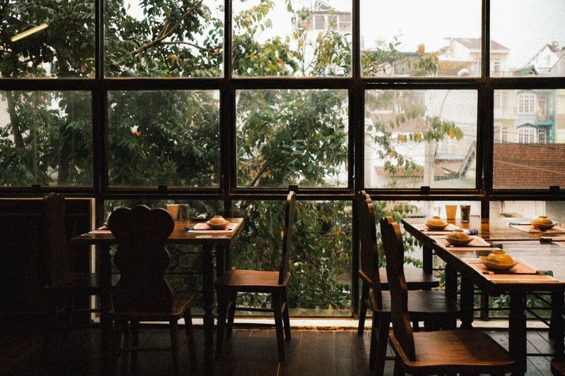 Hangry Joe's restaurant interior — Cincinnati's bold hot chicken destination
